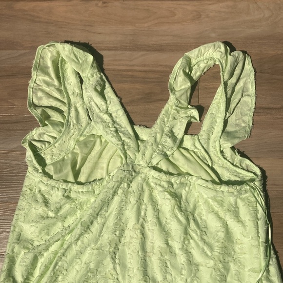 Relisted LC Lauren Conrad ruffle sleeve tank green yellow size XL - Picture 14 of 17